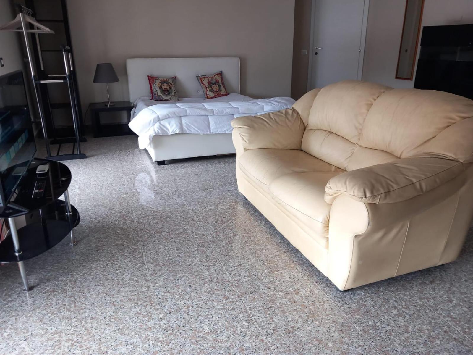 Bluesky Apartment - Third Floor Джардини-Наксос Экстерьер фото