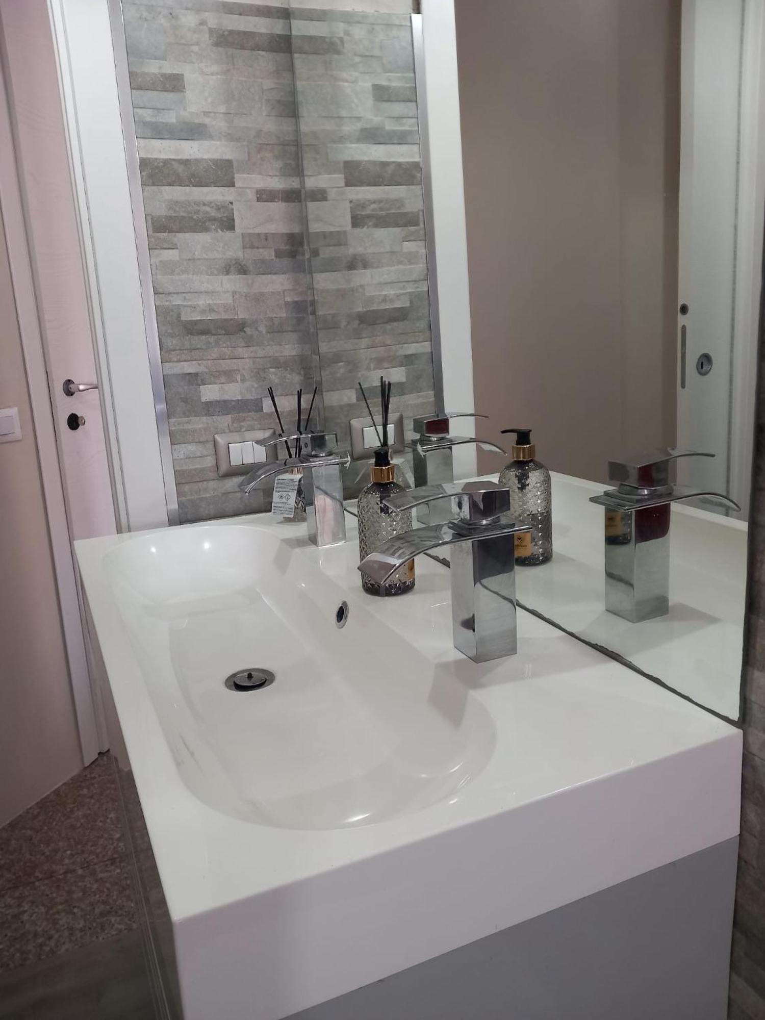 Bluesky Apartment - Third Floor Джардини-Наксос Экстерьер фото